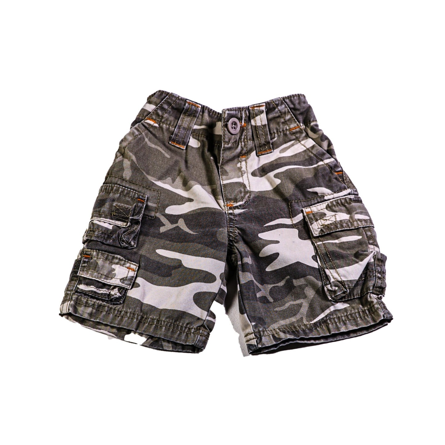 Cotton camoflage cargo-style shorts